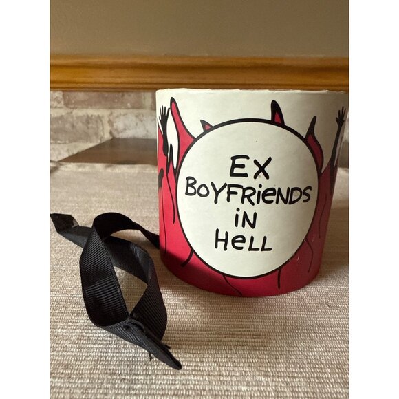 "Ex Boyfriends Burn In Hell" Candle In Glass Jar With Box - Red Gift Girlfriends - Picture 4 of 11